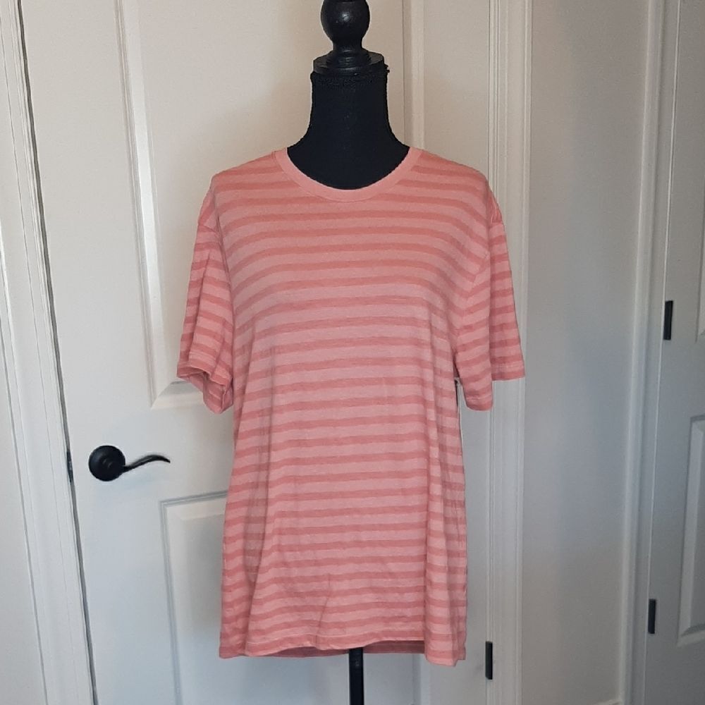 Mutual Weave Country Rose Crew Neck Tee Shirt
